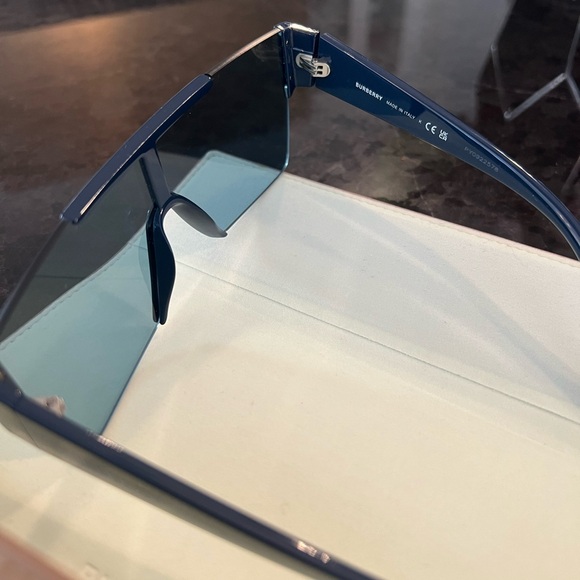 Burberry Frameless Sunglasses - Blue - Picture 2 of 3